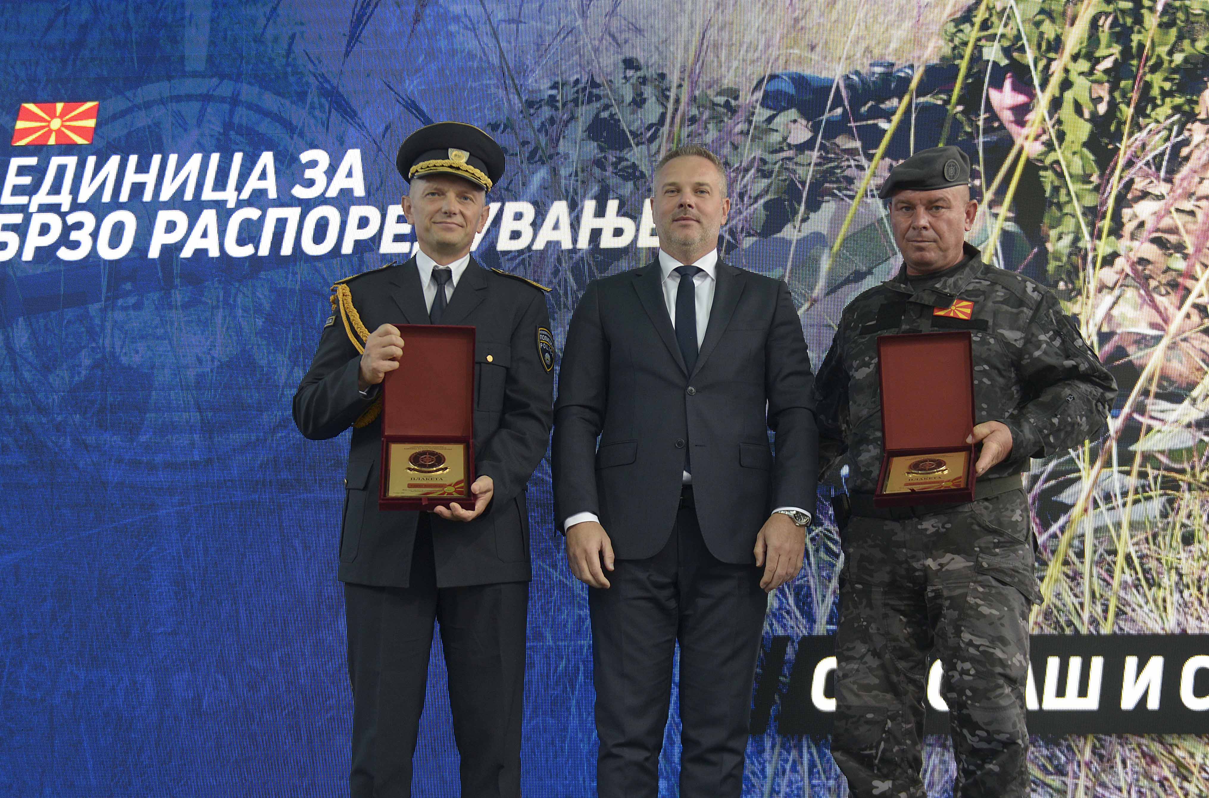 24-godini-edinica-za-brzo-rasporeduvanje-image-p3Y8.jpg
