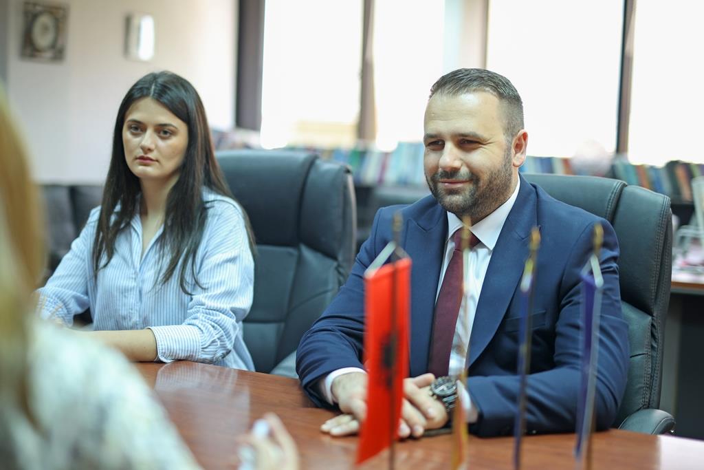besar-durmisi-ja-prezede-funkcijata-minister-za-ekonomija-i-trud-galerija-image-6t0x.jpeg