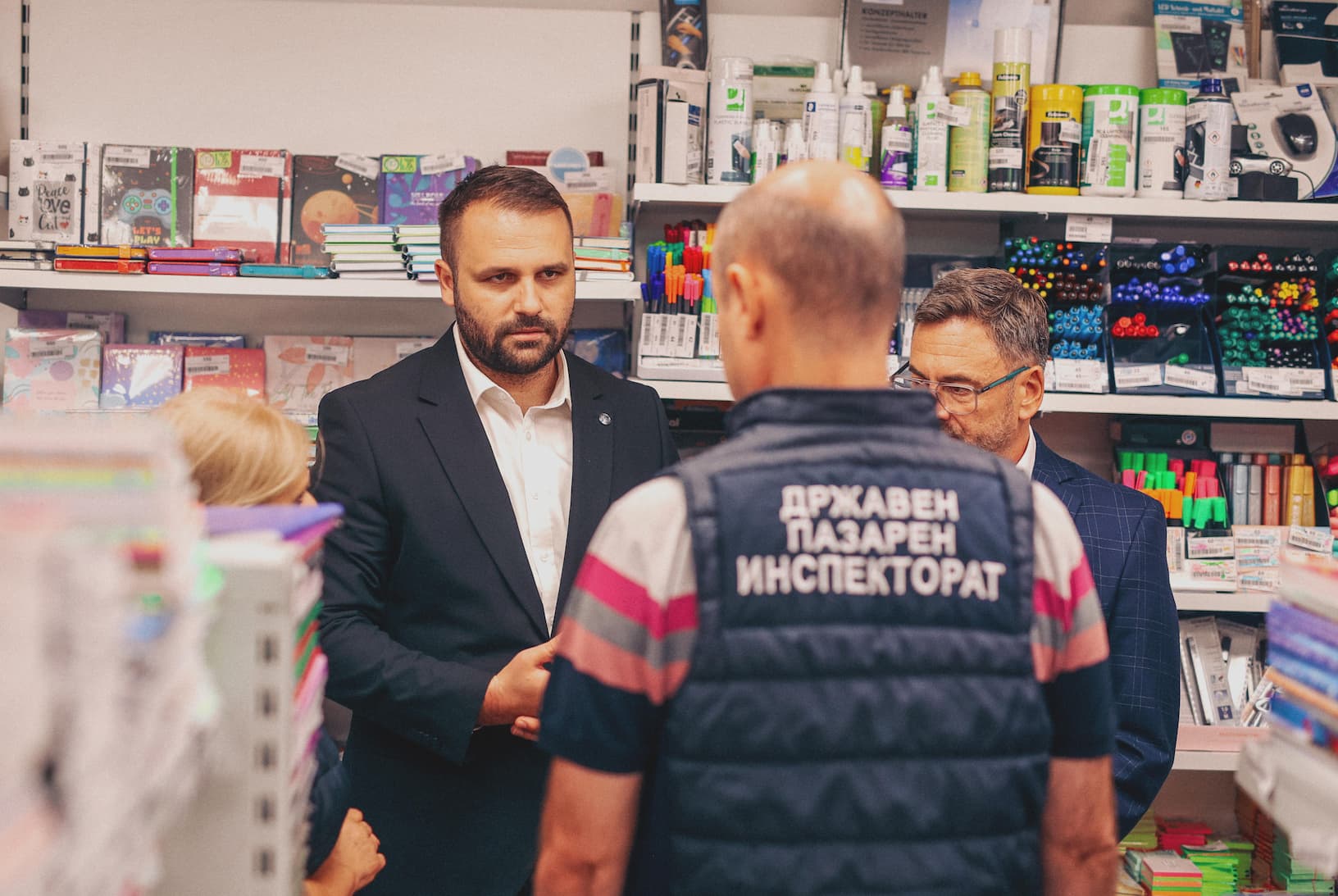 durmisi-po-zamrznati-ceni-na-skolskiot-pribor-sledi-namaluvanje-na-cenite-na-osnovnite-prehranbeni-proizvodi-nosime-merki-za-zastite-na-standard-na-gragjanite-image-r003.jpg