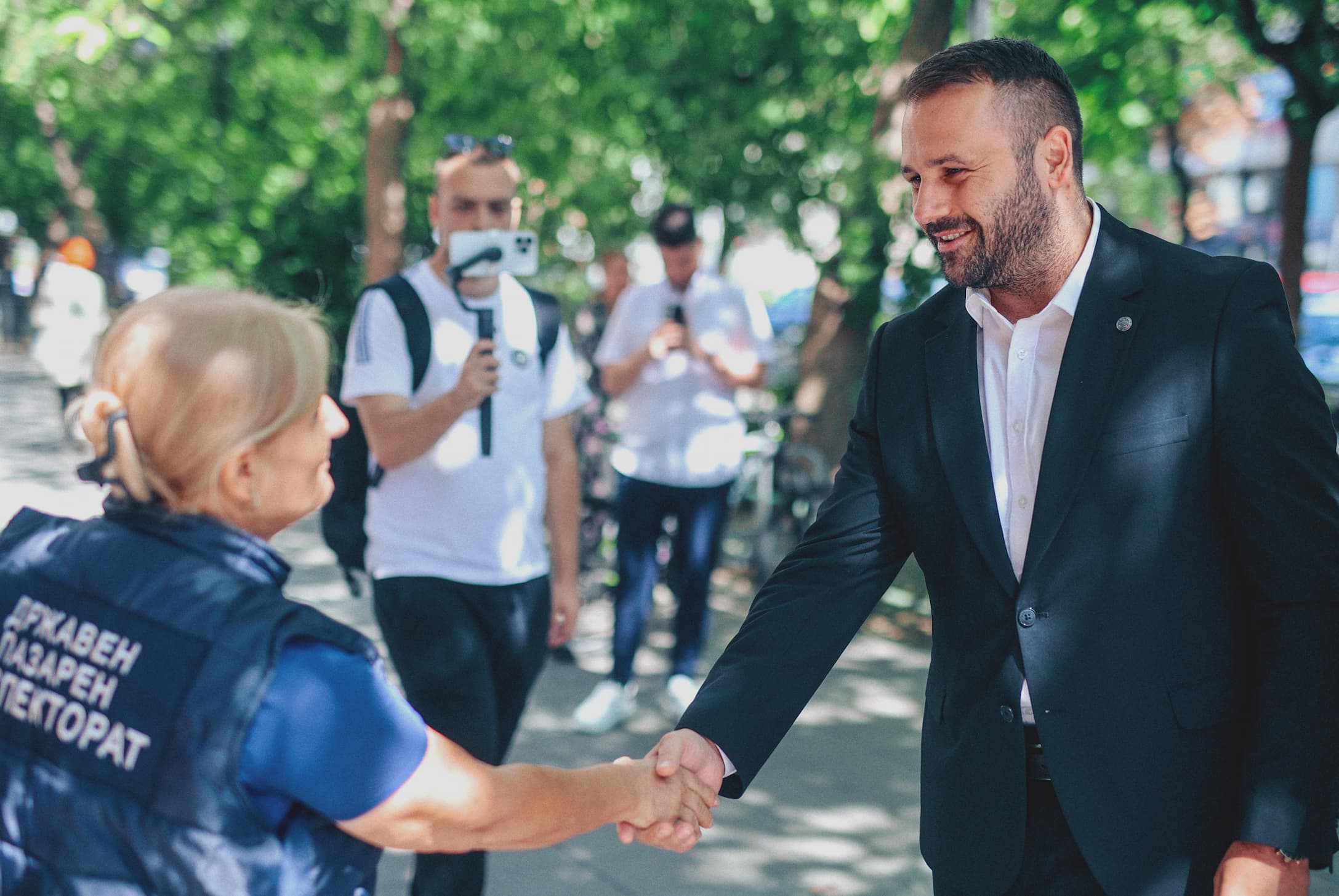 durmisi-po-zamrznati-ceni-na-skolskiot-pribor-sledi-namaluvanje-na-cenite-na-osnovnite-prehranbeni-proizvodi-nosime-merki-za-zastite-na-standard-na-gragjanite-image-ze3R.jpg