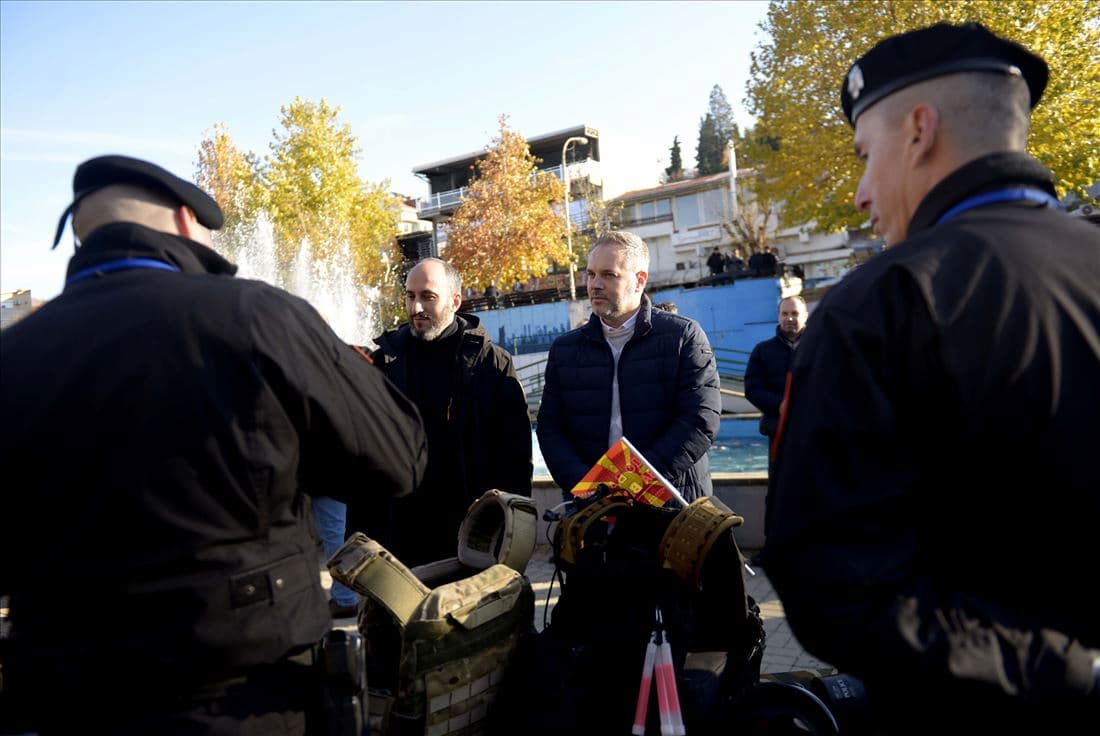 inicijativa-do-vas-za-vas-policijata-megju-gragjanite-veles-image-2ymd.jpg