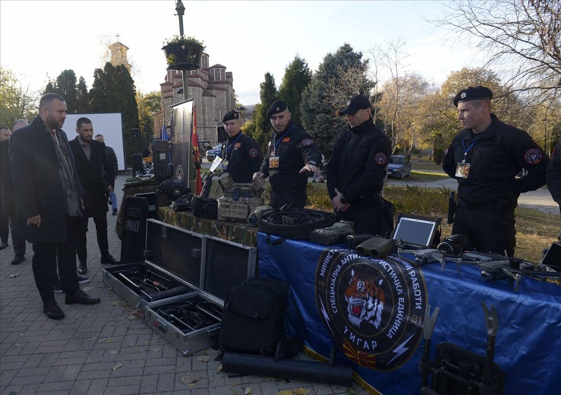 inicijativa-do-vas-za-vas-policijata-megju-gragjanite-veles-image-9A5L.jpg