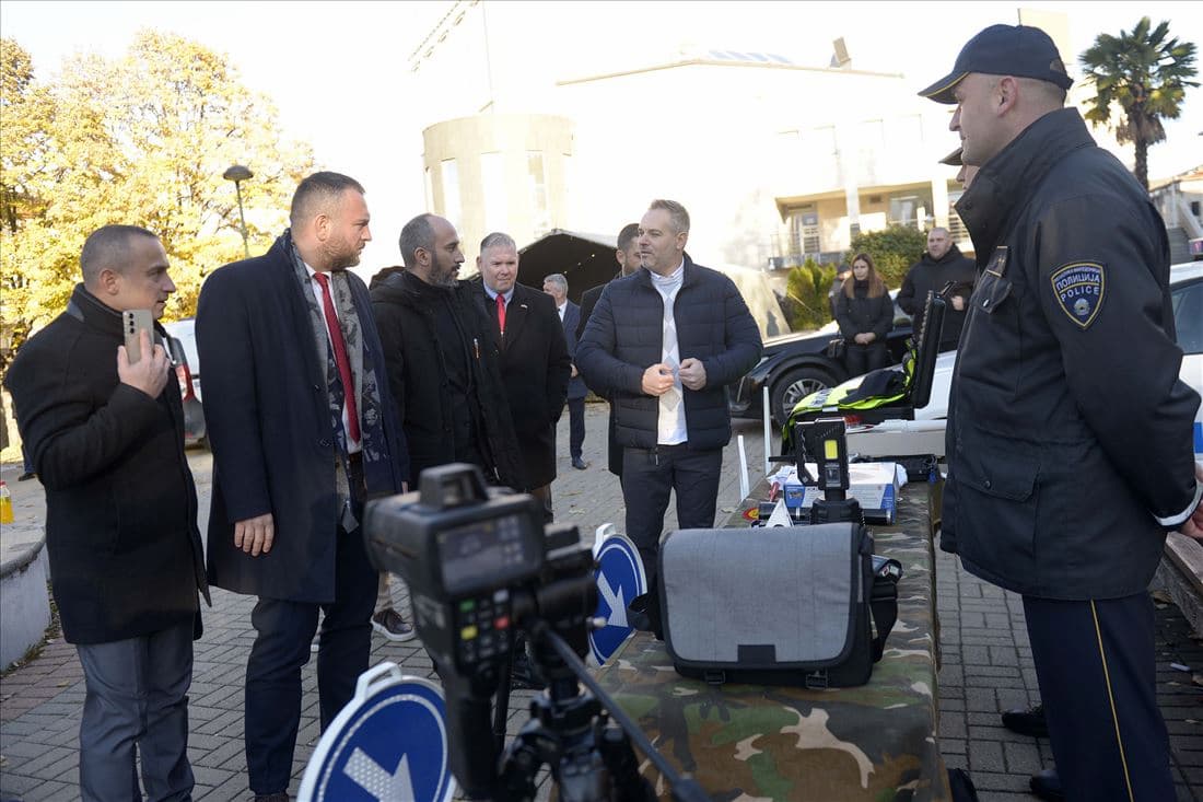 inicijativa-do-vas-za-vas-policijata-megju-gragjanite-veles-image-Citx.jpg