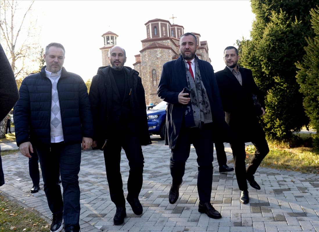 inicijativa-do-vas-za-vas-policijata-megju-gragjanite-veles-image-fKza.jpg