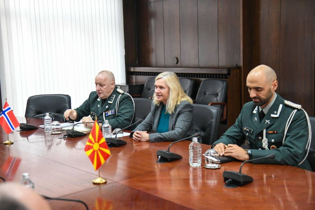makedonsko-norveskata-odbranbena-sorabotka-se-razviva-so-zasileno-tempo-sredba-misajlovski-melsom-image-kjEy.jpg