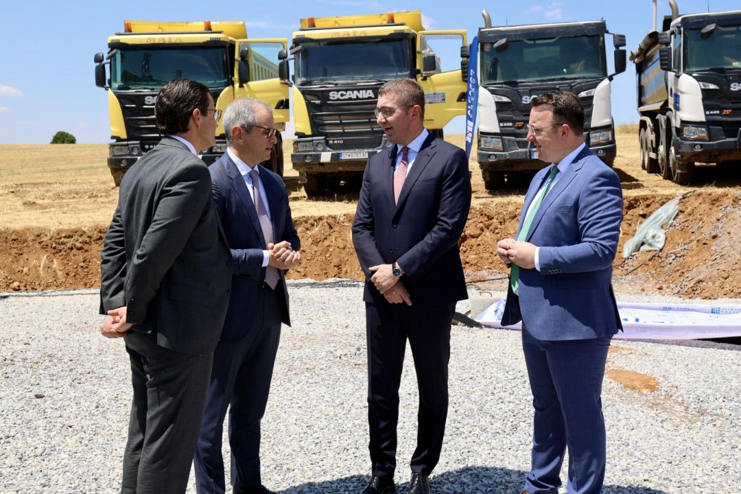 mickoski-posle-godina-od-najavata-se-ostvaruva-najgolemata-investicija-od-polovina-milijarda-dolari-koja-kje-proizveduva-1-teravat-elektricna-energija-image-RYSO.jpg