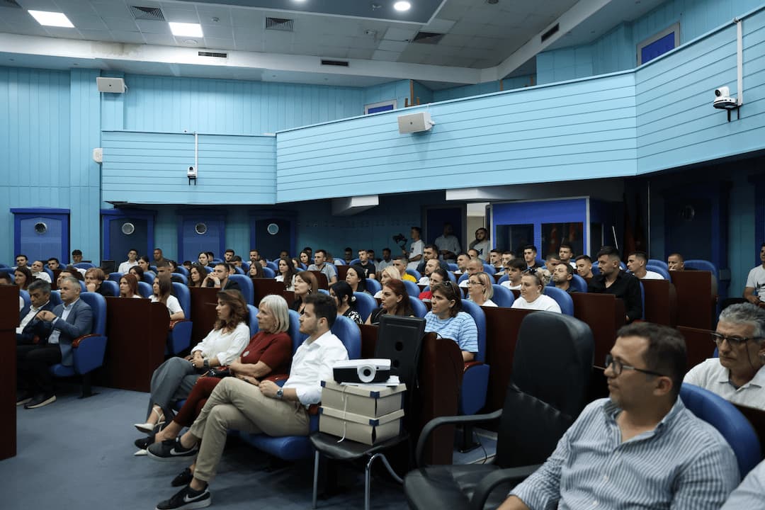 ministerot-durmisi-nad-4500-gragjani-vekje-aplicirale-golem-interes-od-nevrabotenite-za-merkite-od-operativniot-plan-image-ykIK.jpg