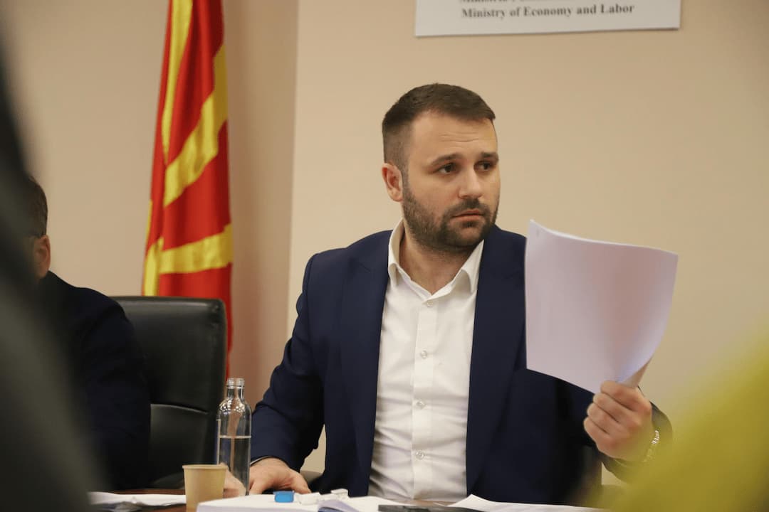 ministerot-durmisi-ostvari-sostanok-so-trgovcite-i-distrubuterite-za-odlukata-za-ogranicuvanje-na-marzata-gallery-image-dZfb.jpg
