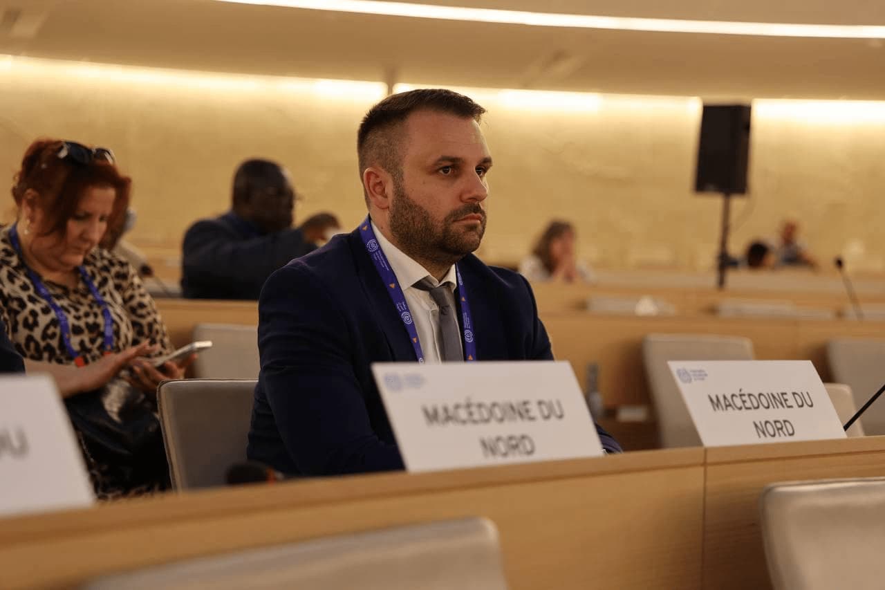 ministerot-durmisi-se-obrati-na-113-ta-sesija-na-mot-digitalnata-pismenost-razvojot-na-vestini-i-zacuvuvanjeto-na-pravat-na-rabotnicite-se-nacionalen-prioritet-met-image-dbzy.jpg