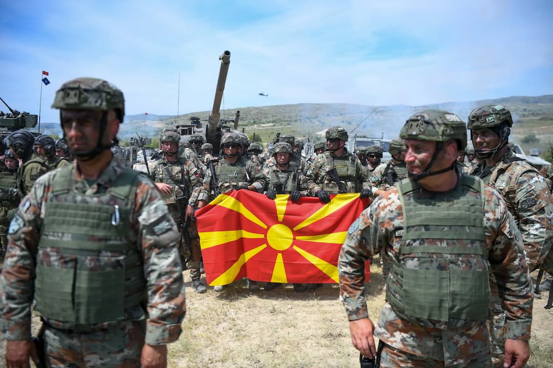 misajlovski-na-denot-za-visoki-gosti-na-vezbata-brz-odgovor-25-ovaa-vezba-e-jasen-prikaz-za-posvetenosta-na-makedonskata-armija-kon-nacionalnata-i-kolektivnata-bezbednost-gallery-image-vyMC.jpg