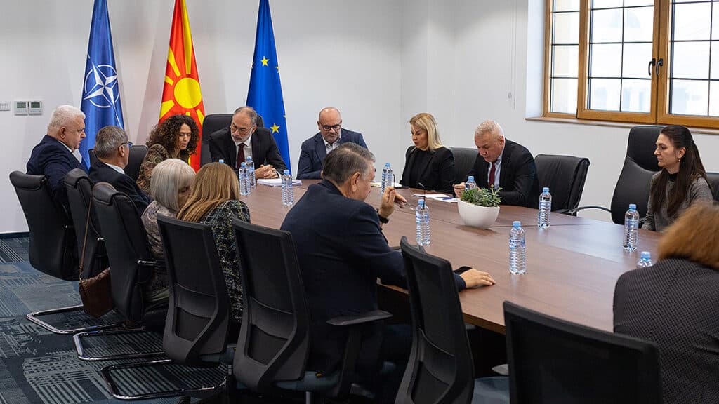 Потпретседателот и министер Стоилковиќ оствари средба со претставници на повеќе НВО од сите етнички заедници