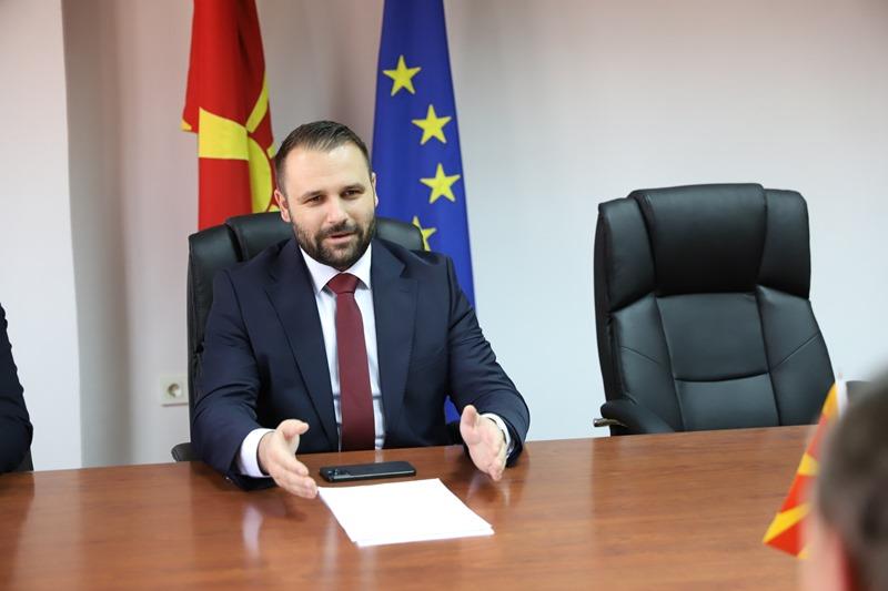 sredba-na-ministerot-durmisi-francuski-ambasador-bomgartner-galerija-image-Wlse.jpg
