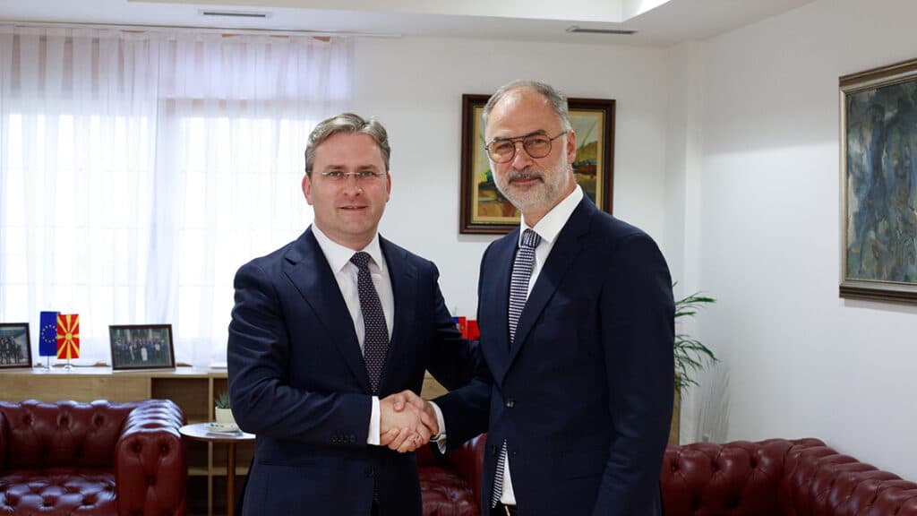 Средба Стоилковиќ – Селаковиќ