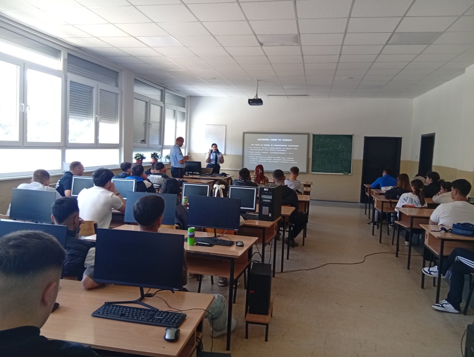 svr-oxrid-odgovorno-slavi-go-uspexot-galerija-image-LUDX.JPG