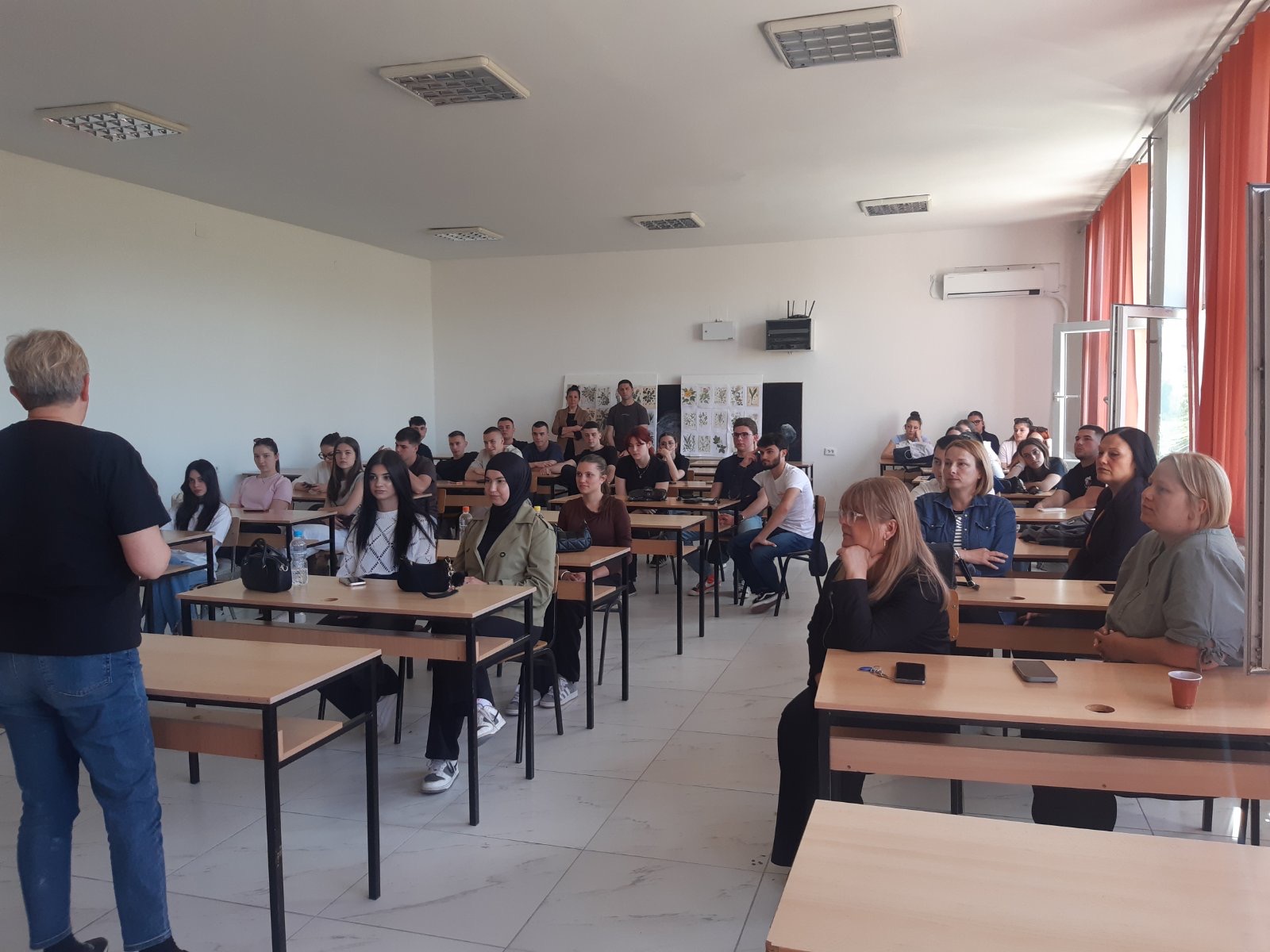 svr-veles-odgovorno-slavi-go-uspexot-galerija-image-pLSi.JPG