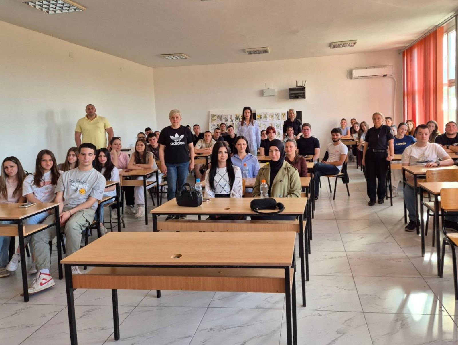 svr-veles-odgovorno-slavi-go-uspexot-galerija-image-r42J.JPG