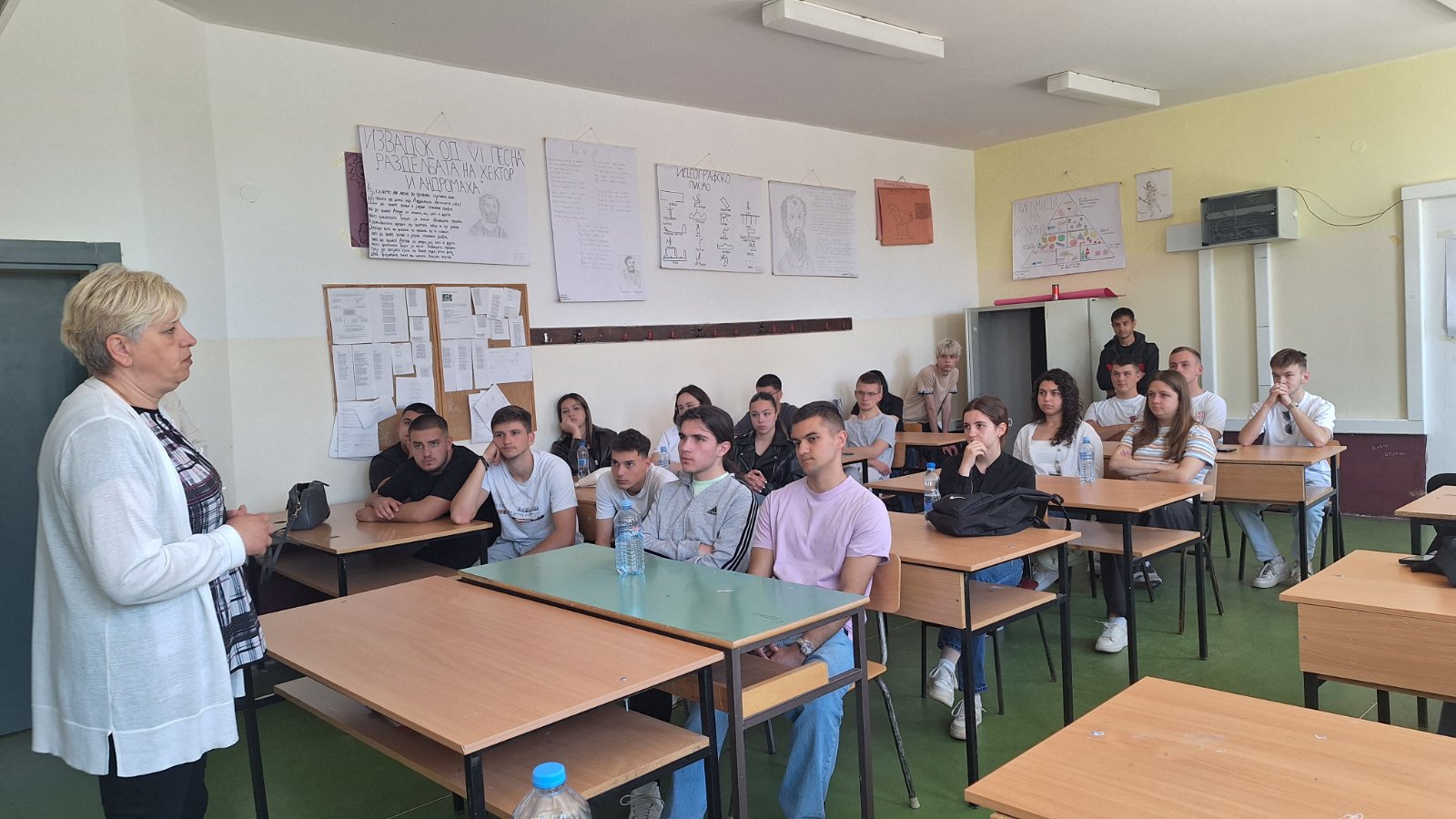 svr-veles-odgovorno-slavi-go-uspexot-galerija-image-u7Mk.jpeg