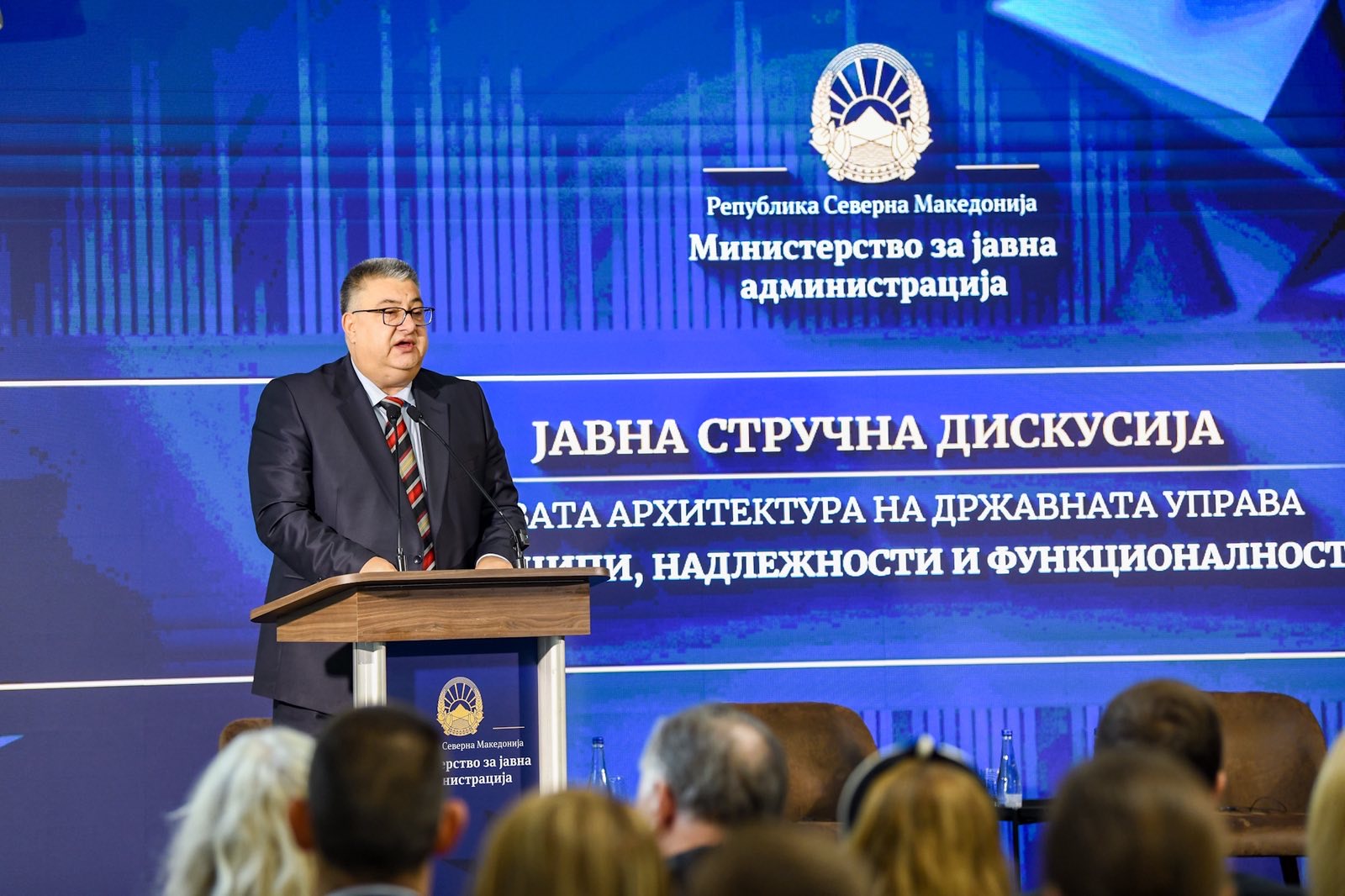 МИНЧЕВ: ЗОРОДУ Е ЧЕКОР КОН ПОЈАСНА И ПОФУНКЦИОНАЛНА ДРЖАВНА УПРАВА, ОДГОВОРНИ ИНСТИТУЦИИ И КРАЈ НА НЕОПРАВДАНОТО ШИРЕЊЕ НА ДРЖАВНИОТ АПАРАТ