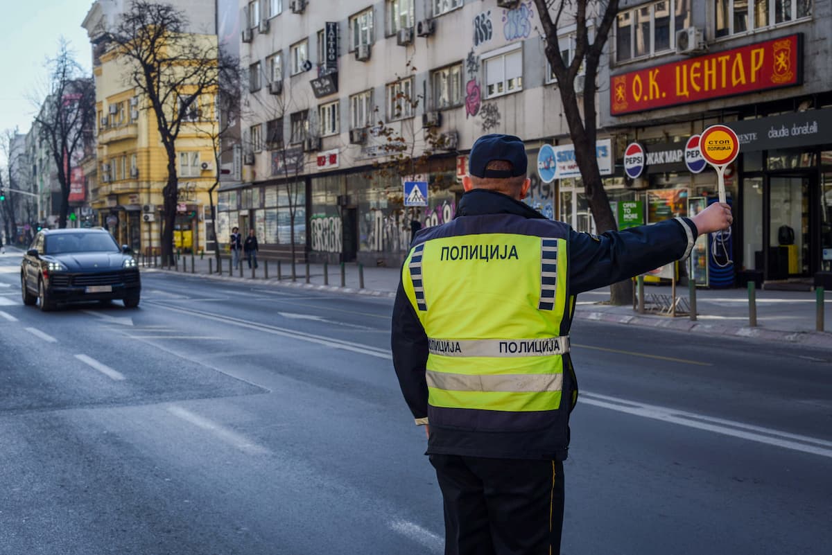 2252 сообраќајни прекршоци во празничниот викенд, 1018 за брзо возење