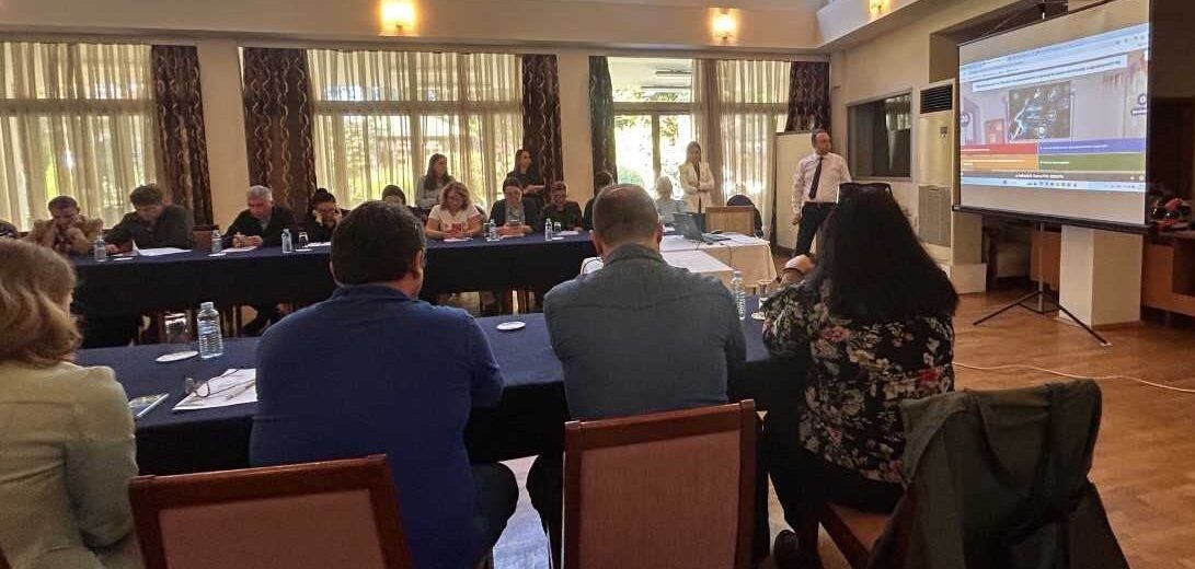 Академијата за јавни финансии спроведе обука на тема „Управување со ризици: важноста на управувањето со ризици, практични примери за стратешки и оперативни ризици во јавниот сектор, процена на ризици и регистар на ризици“