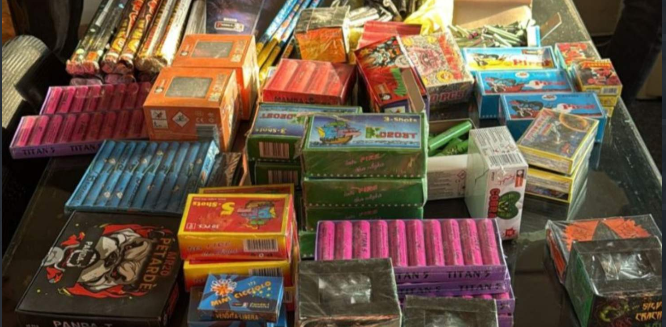 Акциската контрола продолжува, денеска полициски службеници од СВР Скопје запленија 3.372 парчиња пиротехнички средства 