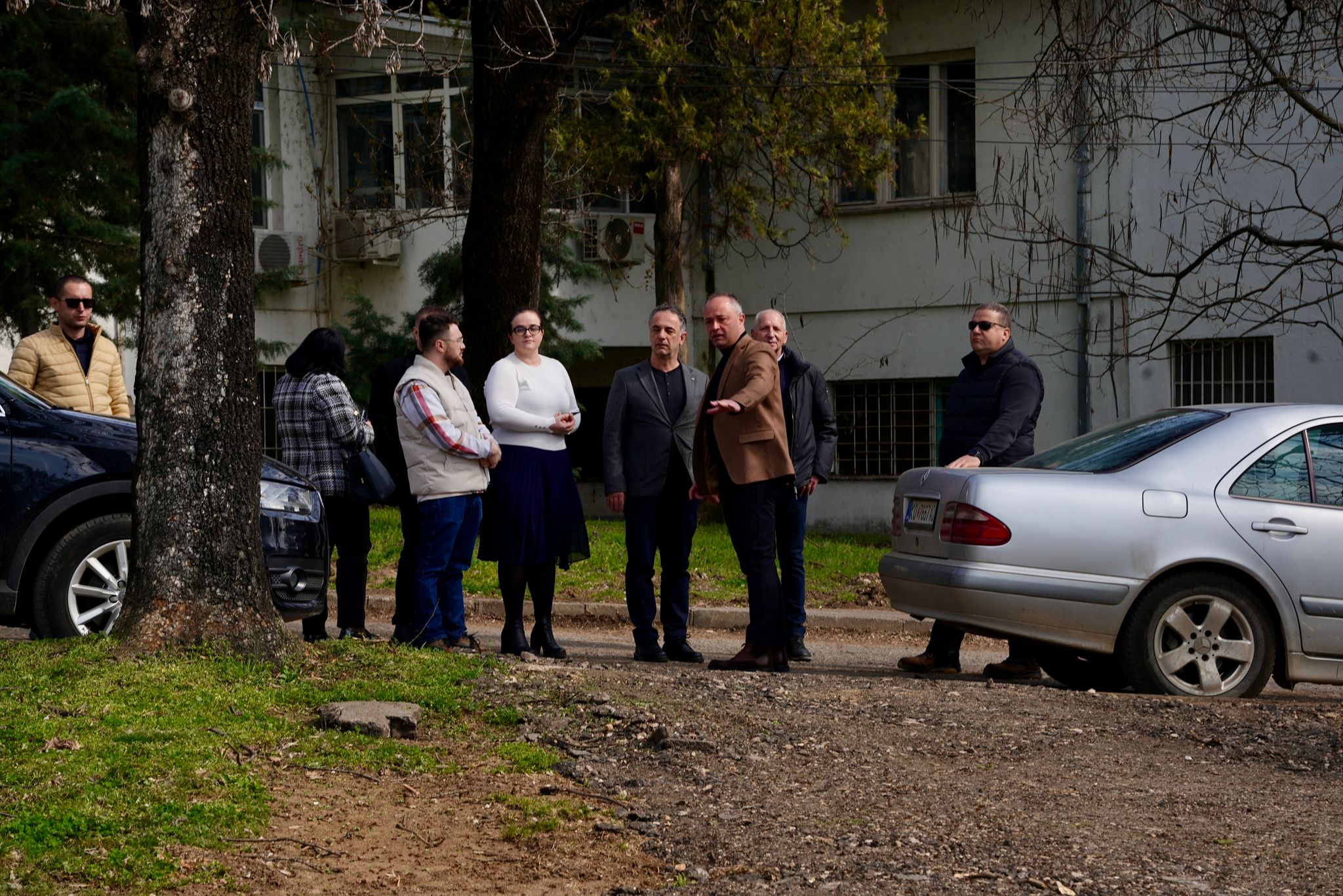 Алиу: Пристапот и инфраструктурата во здравството се составен дел од системот - се уредува просторот околу болницата во Кочани