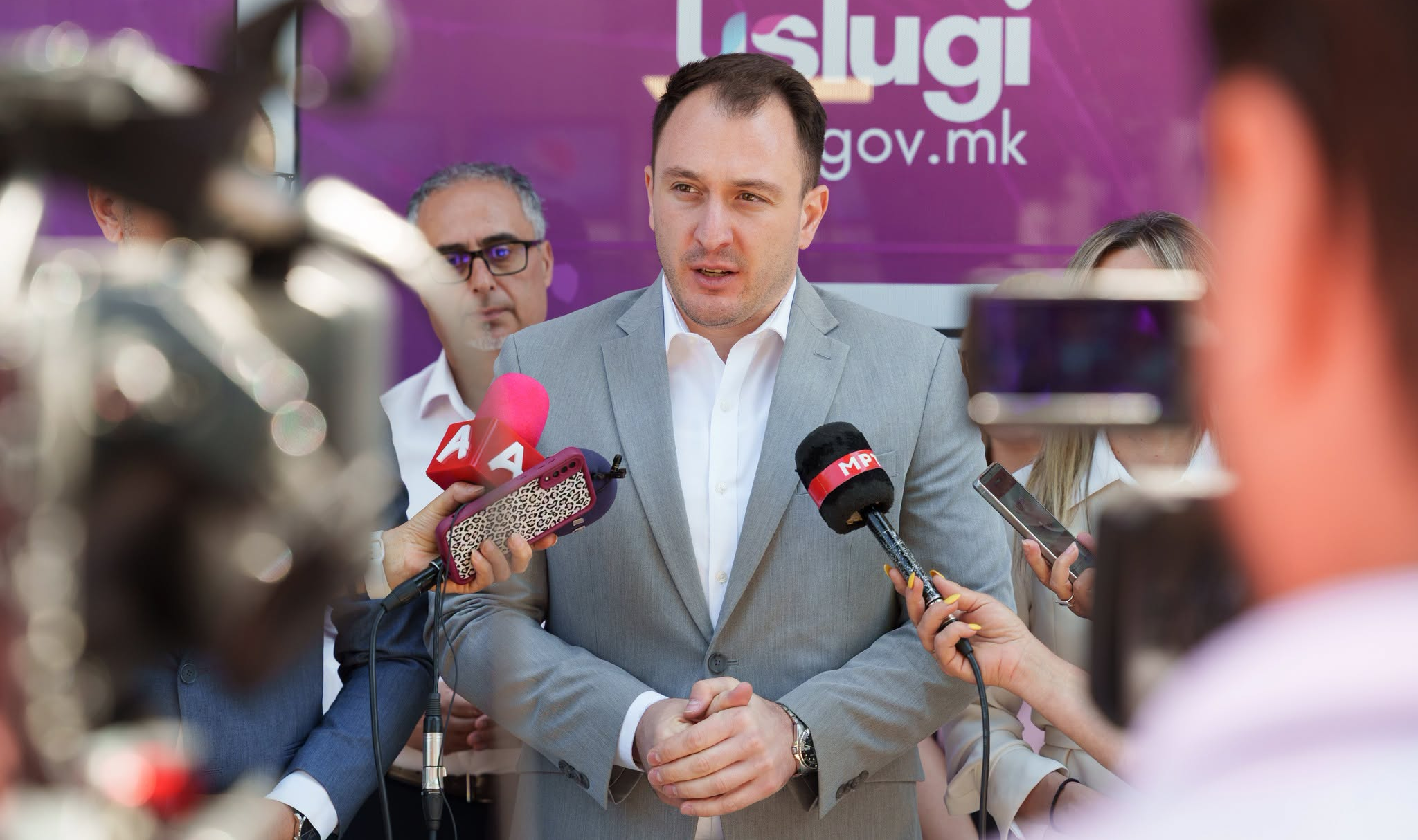Андоновски и Проданоски го посетија Центарот за услуги во Прилеп: Реализирано уште едно ветување за граѓаните