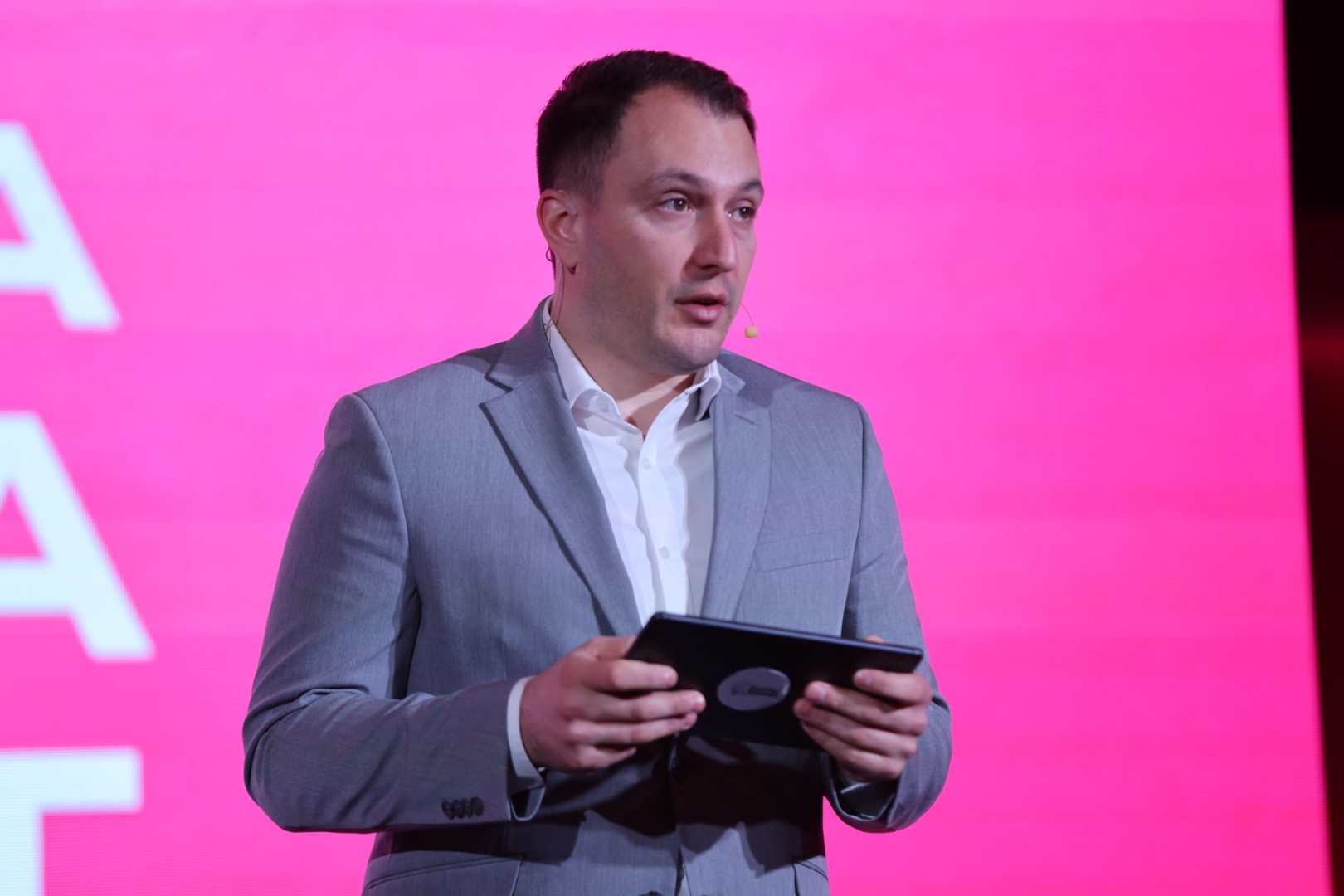 Андоновски: Новиот закон за сајбер безбедност воспоставува систем на отпорност и во приватниот сектор – обврските се заеднички