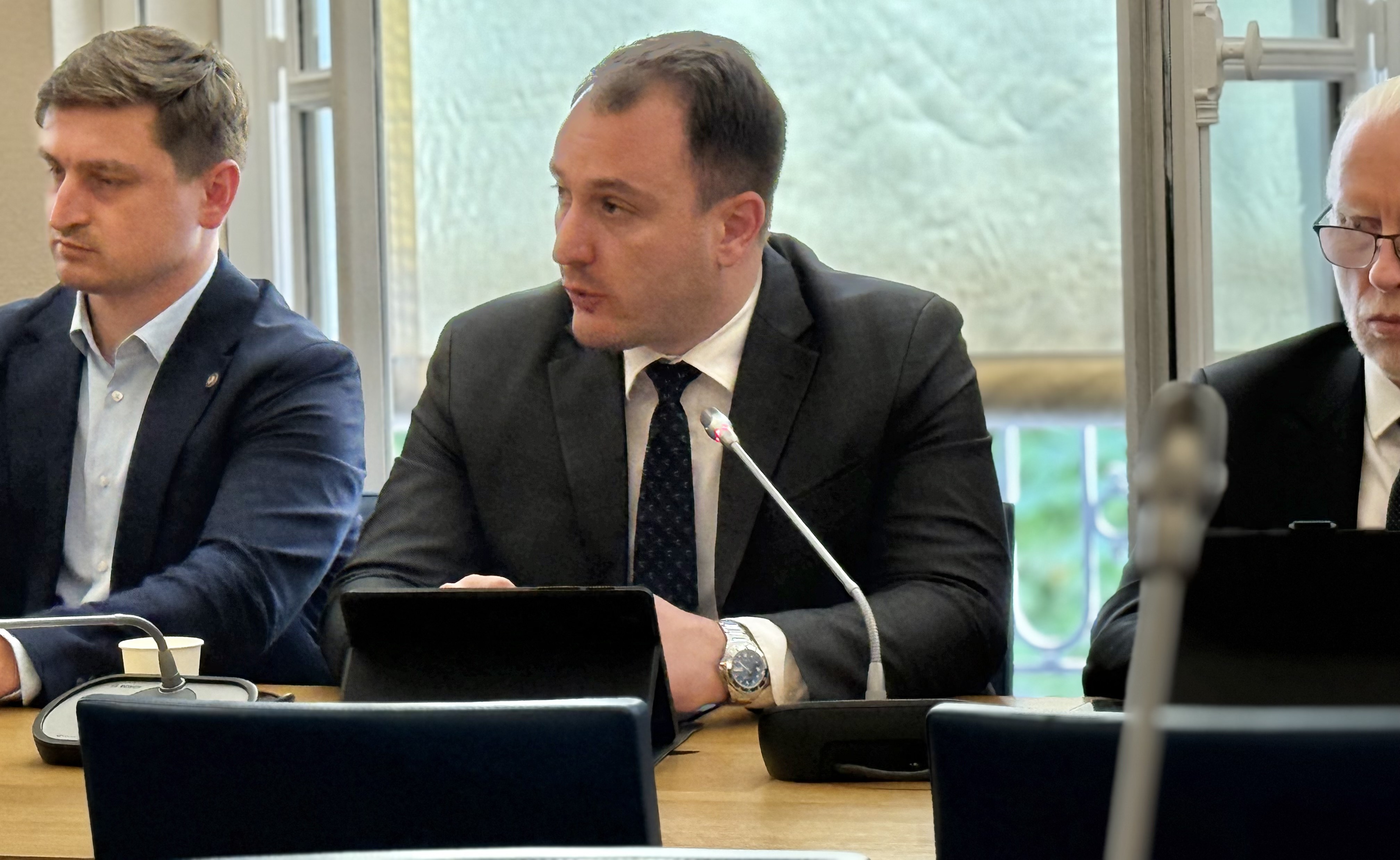 Андоновски во Париз: Балканот да се третира како прашање на стратешка предвидливост, сајбер заканите се заеднички