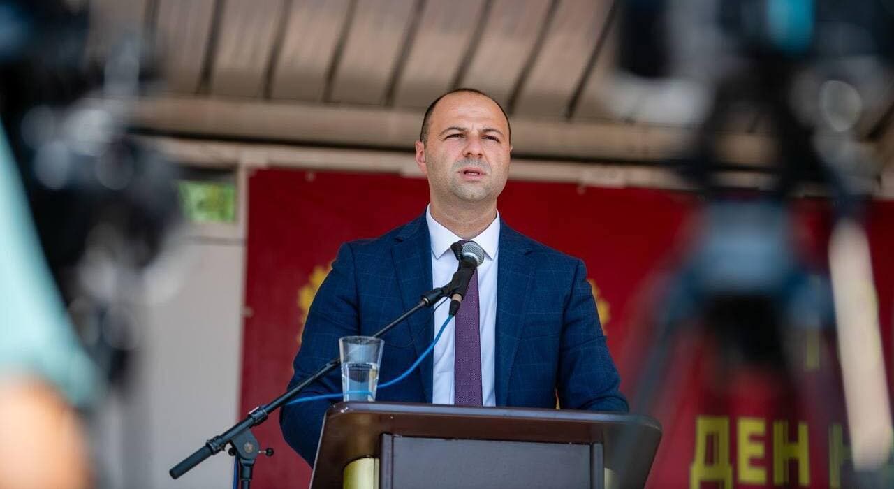 Армијата го прослави својот 33 роденден, министерот Мисајловски порача дека столбовите на кои се гради Армијата се цврсти и стабилни