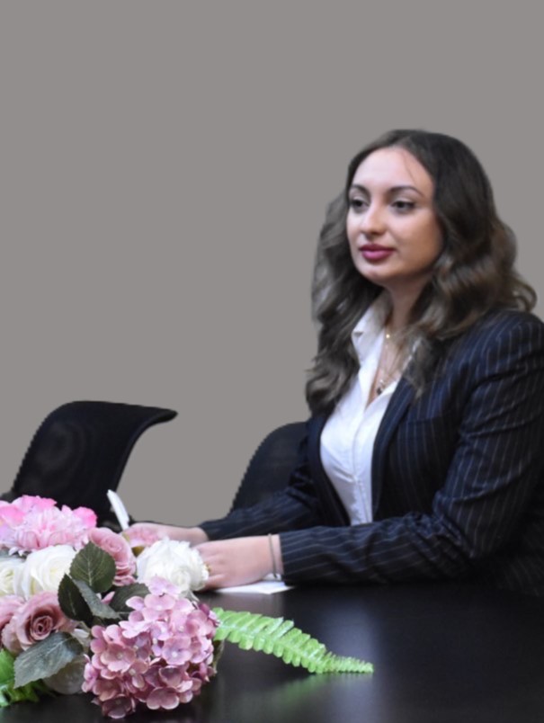 Олгица Радевска - Асистентка на министер