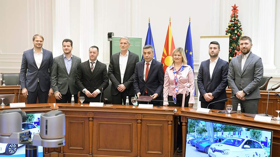 Божиновска и Меџити во партнерство за чист воздух и обновлива енергија за Скопје - електрични возила и кар-шеринг како решение за загадувањето