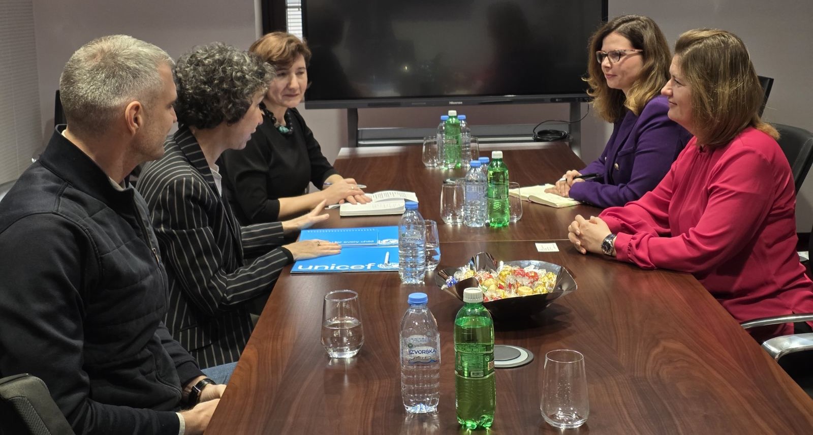 Божиновска – Милер: Заедничка заложба за политики што ги ставаат децата и младите во фокусот на енергетската и општествената транзиција