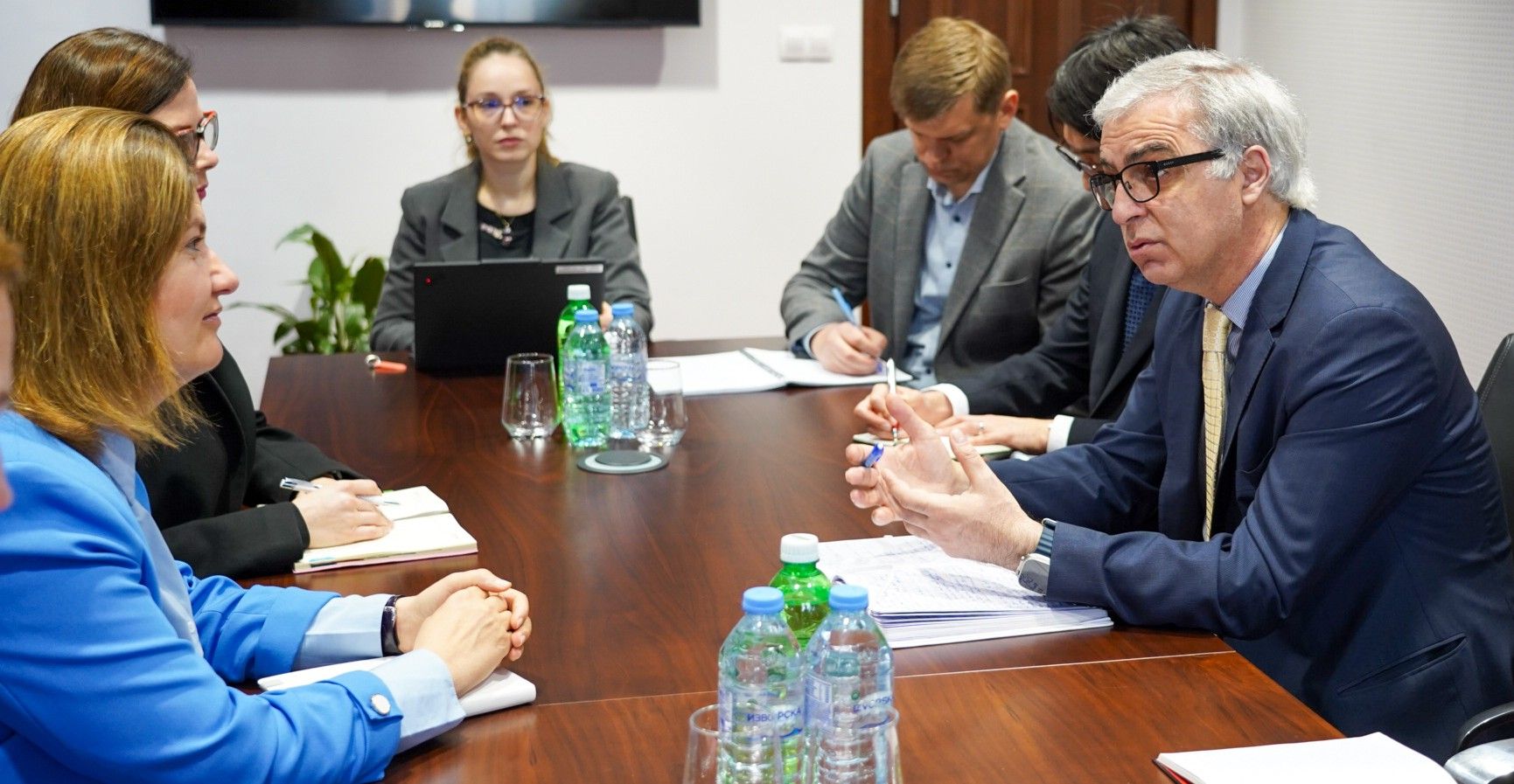 Божиновска на средба со претставници на ММФ-Потврдена заложбата за енергетска сигурност и одржлив развој на енергетиката 