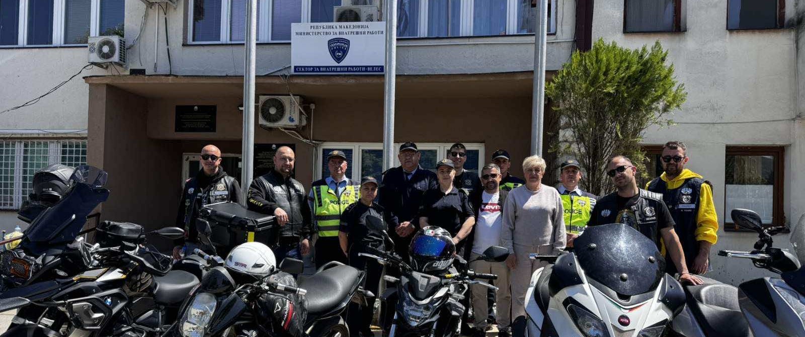 Превентивна сообраќајна активност во Велес: „Носи кацига, вози внимателно“