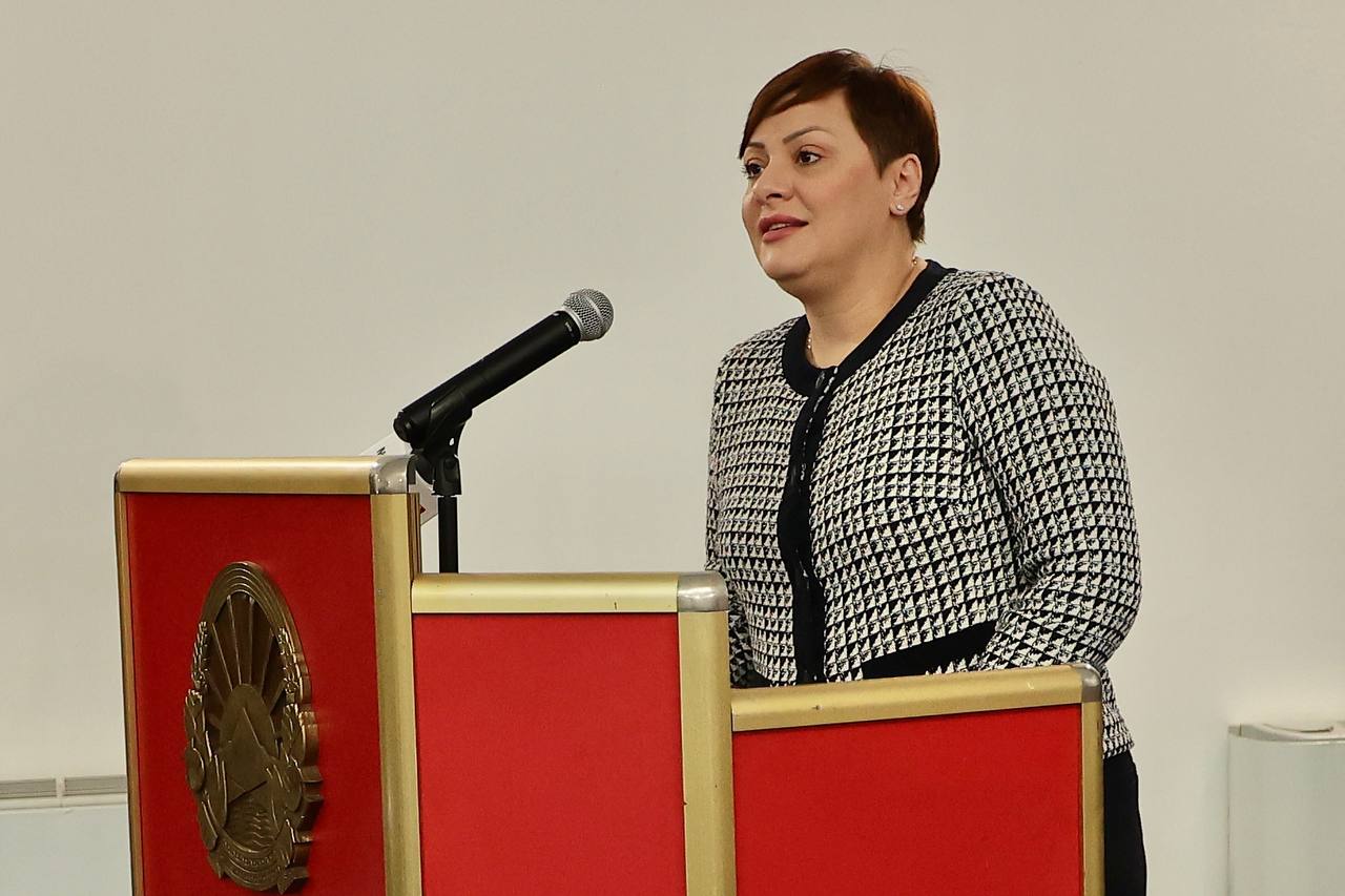 Димитриеска-Кочоска на одбележувањето 24 години од формирањето на Централниот регистар – Силни институции се клучни за креирање поволна деловна клима и градење функционална пазарна економија