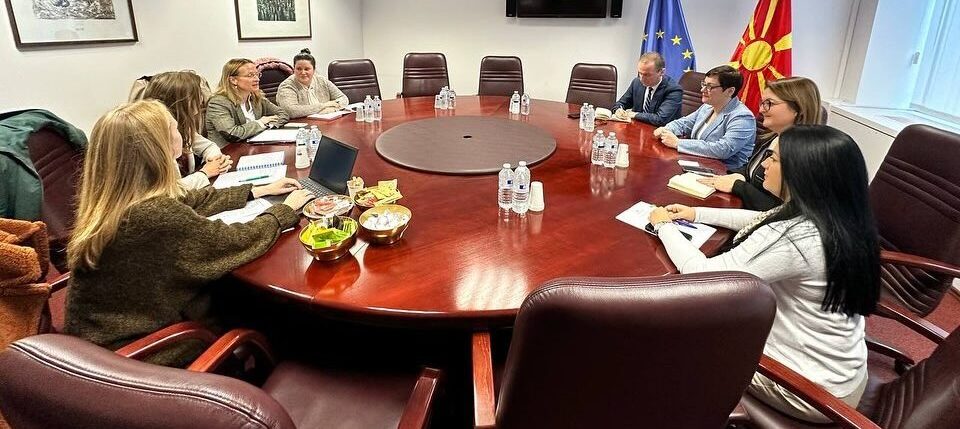 Димитриеска-Кочоска на средба со претставници од Директоратот за соседска политика и проширување – Посветени сме на спроведување реформи и инвестиции што ќе нѐ приближат до ЕУ