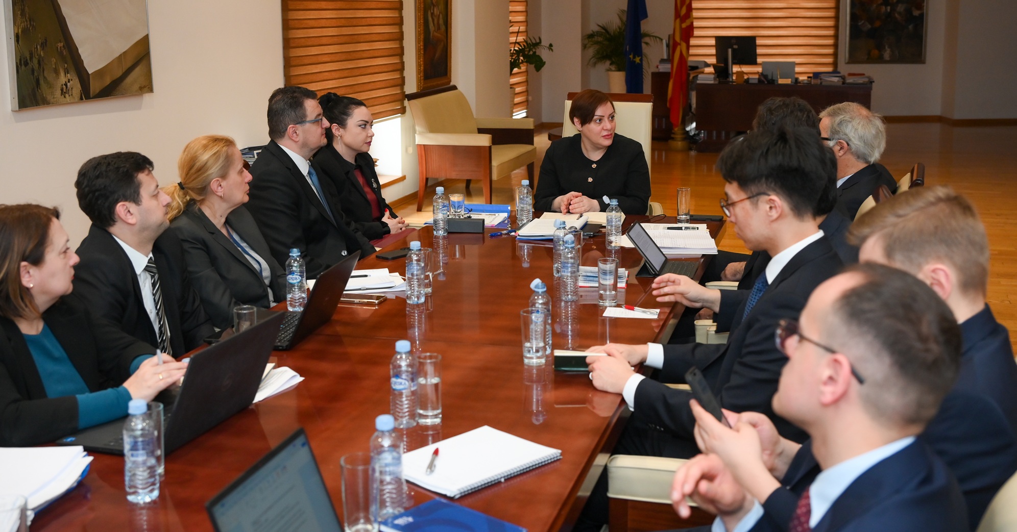 Димитриеска-Кочоска на средба со претставници од ММФ: Економијата со стабилен раст и јасна фискална рамка