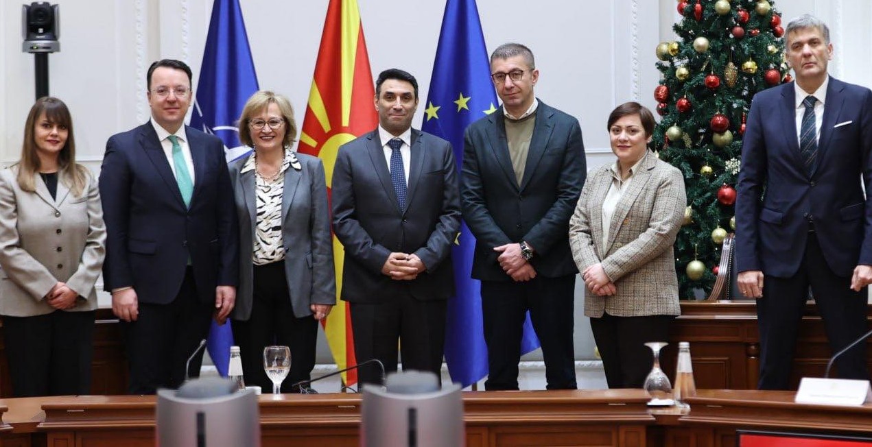 Димитриеска-Кочоска: Со поволниот заем од ЕБРД за нови локомотиви се потврдува довербата на меѓународните финансиски институции во нашите политики