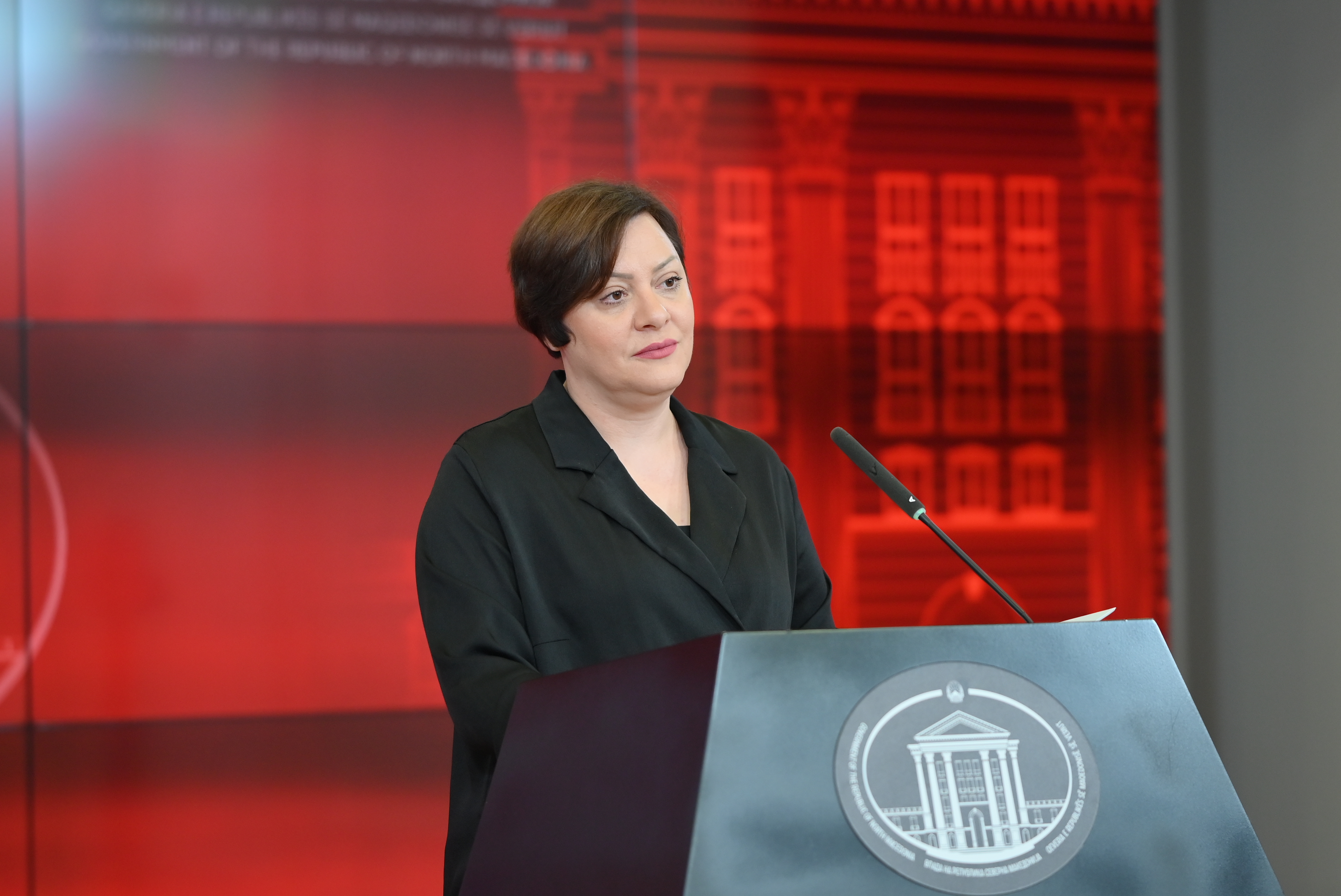 Димитриеска-Кочоска: Со ребалансот на Буџетот за 2026 година обезбедуваме повеќе пари за капитални инвестиции, поддршка на граѓаните и стабилни јавни финансии