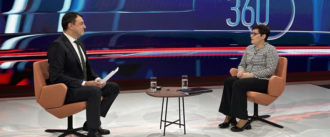 Димитриеска-Кочоска: Во Буџетот имаме суфицит, тоа резултира со помало задолжување на домашниот пазар од планираното, крајот на годината може да го завршиме со понизок дефицит