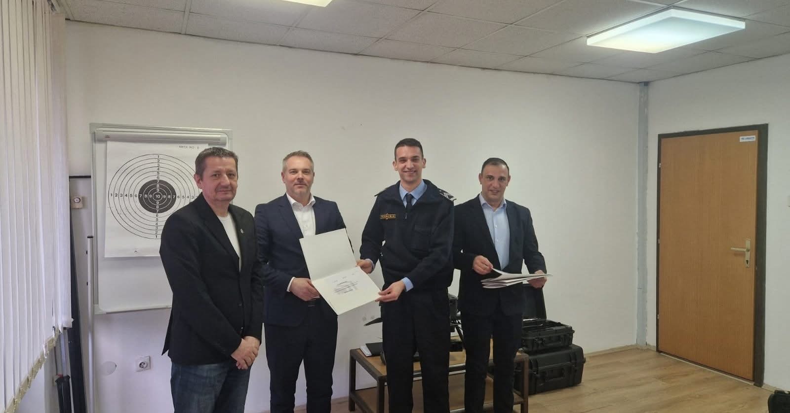 Директорот Јанев во посета на Регионалниот центар за гранични работи Југ, доделени сертификати на полициски службеници
