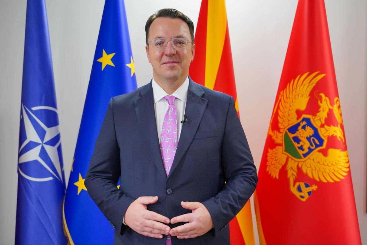 Николоски: Договорена нова авиолинија Подгорица-Скопје и поврзување на пристаништето Бар преку изгрaдба на автопатот Скопје -Блаце