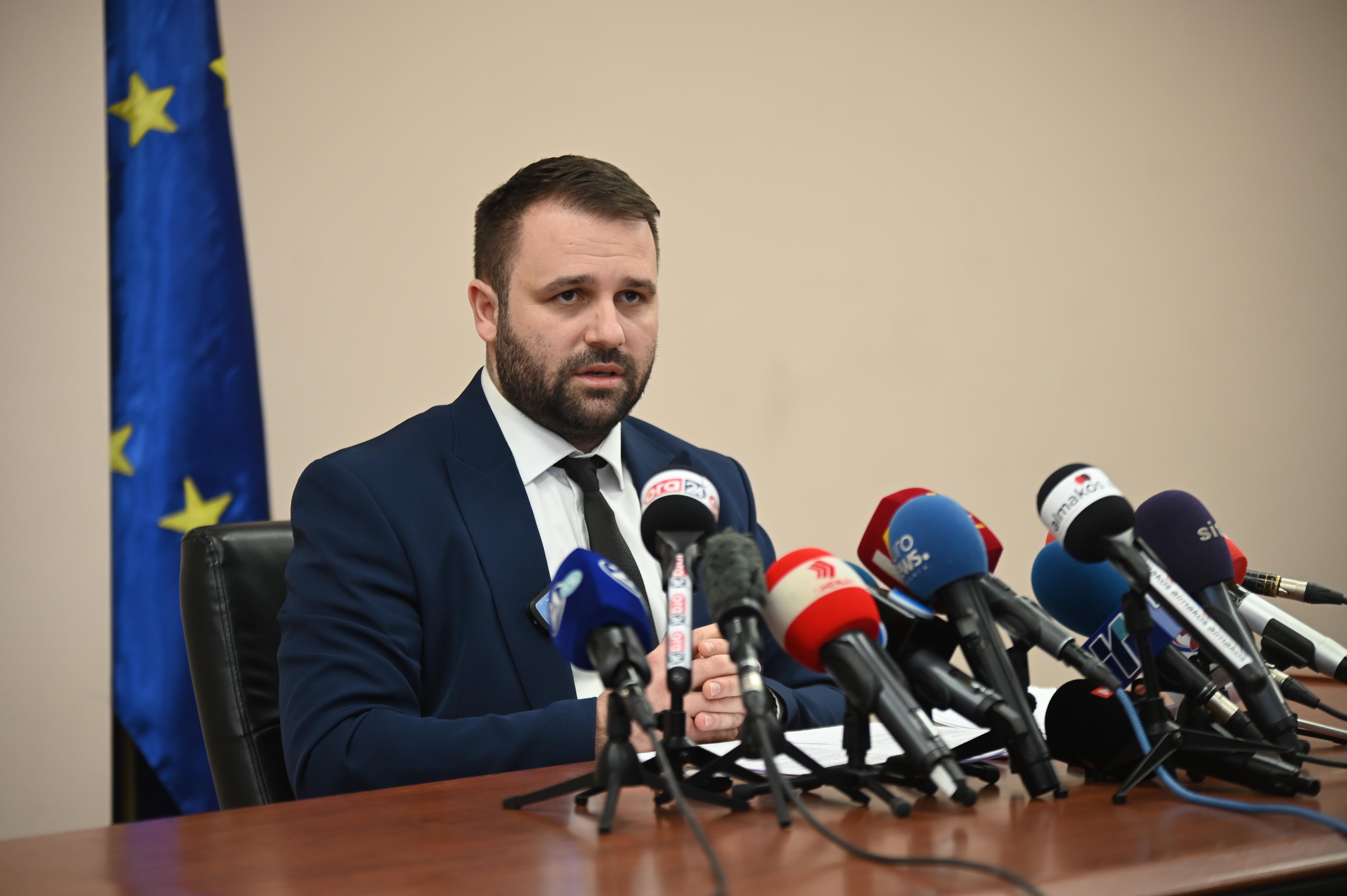 Дурмиши: Извештајот на ревизорот констатирал низа прекершоци направени од претходното раководство