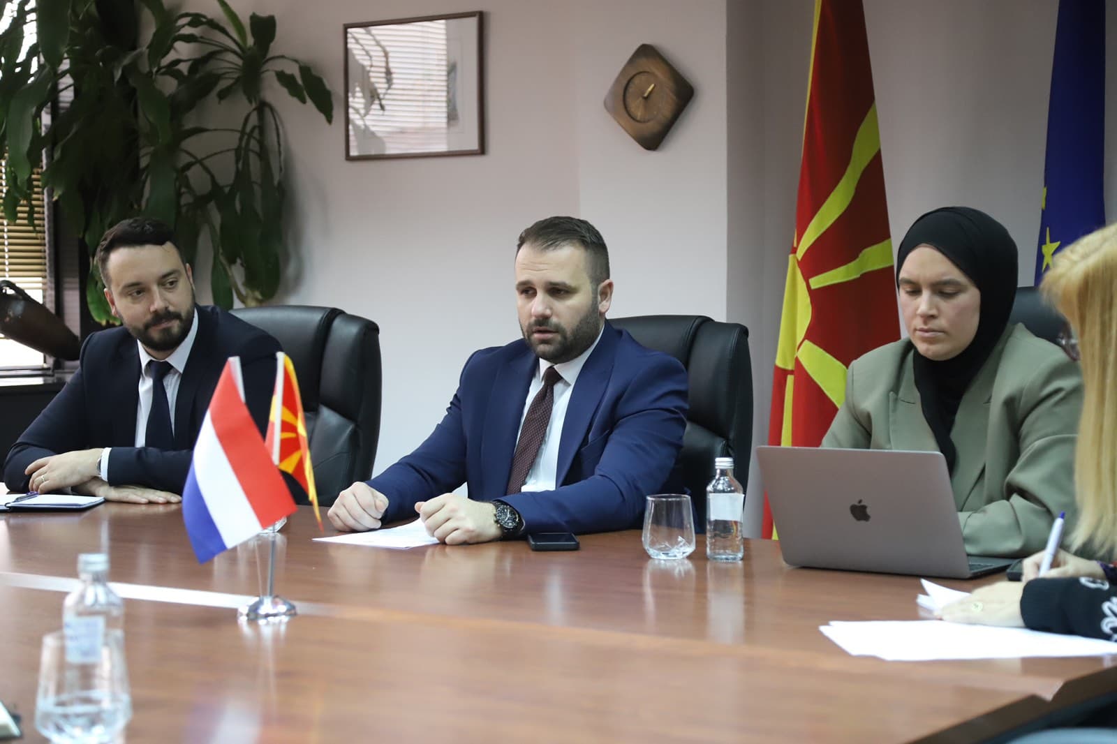 Дурмиши оствари средба со амбасадорката на Кралството Холандија, Узлем Џанел; Нашиот фокус е на поддршката за бизнисите, странските инвестиции и пазарот на трудот