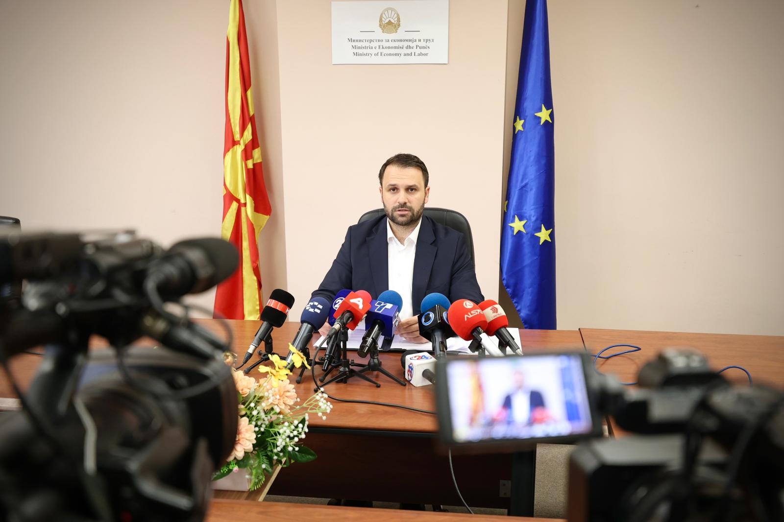 Дурмиши: Со новите мерки обезбедуваме директна поддршка за малите бизниси, занаетчиите и преработувачката индустрија
