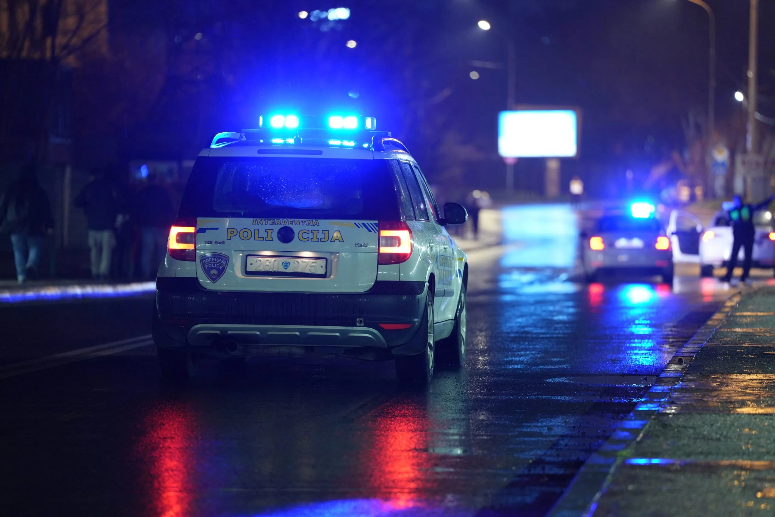 Две сообраќајни несреќи во Тетово и тетовско предизвикани од возачи кои возеле под дејство на алкохол, едниот и без дозвола, двајцата се лишени од слобода