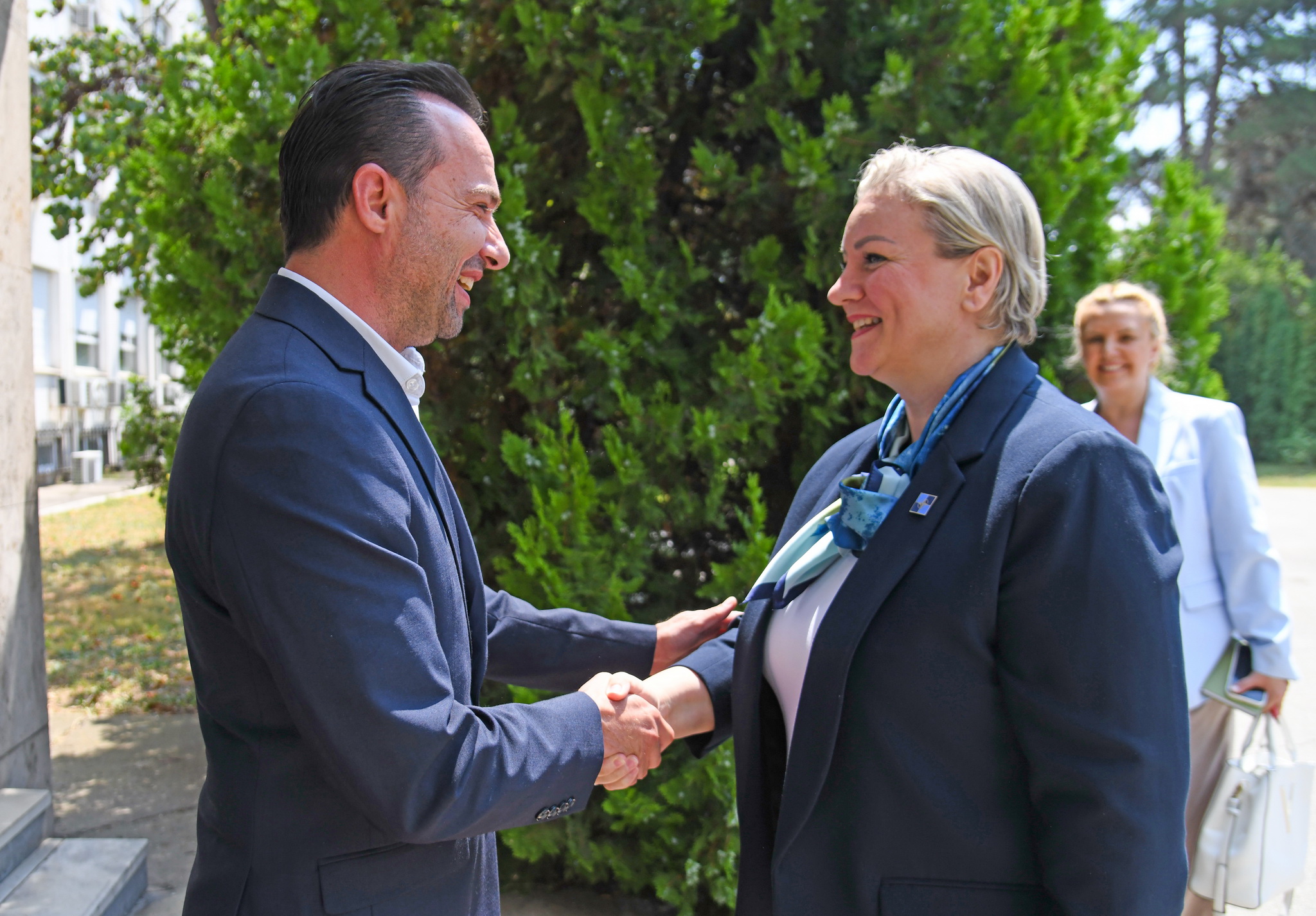 Елфет Исмаили нова заменик министерка за одбрана