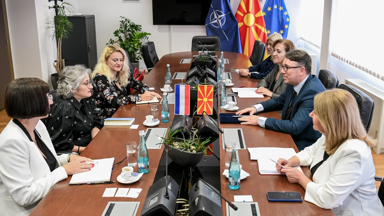 Филков – Џанел : Холандија ги поддржува реформите во правосудството