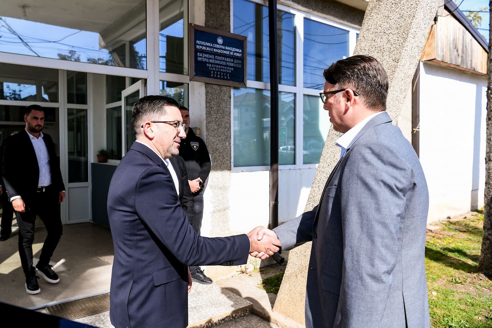 Филков во работна посета на КПД Струга, се реактуелизира идејата за женски затвор